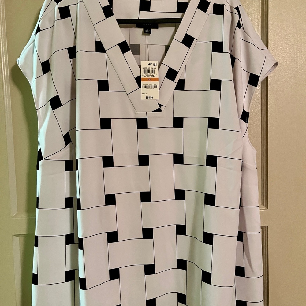 Alfani Black and White Woven Pattern Blouse